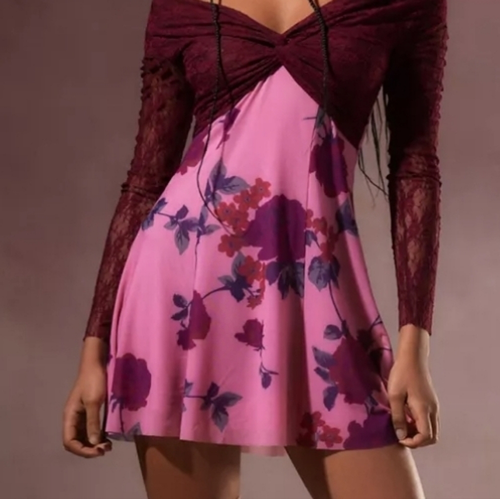 Urban Outfitters Kimchi Blue Sydney Mini Dress Pink Combo NWT - Picture 7 of 10